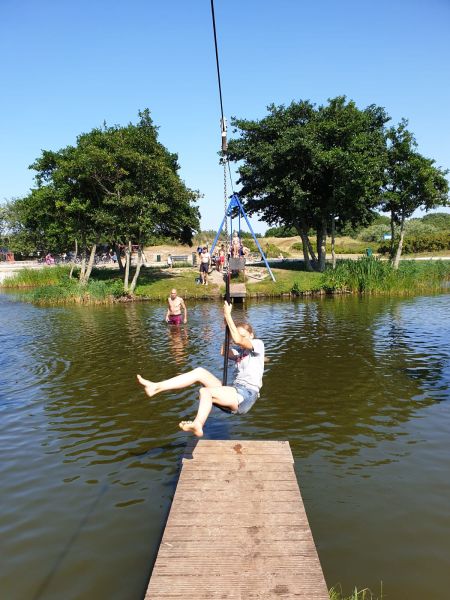 d0fc1b3f-8a1b-4997-931b-1589ee67156d d0fc1b3f-8a1b-4997-931b-1589ee67156d